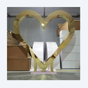 Šiuolaikinės Pvc Aukso Širdies Formos Vestuvinė Arka Fone Dizaino, Prabangus Stovas